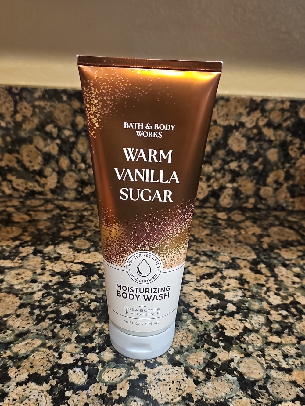 BBW Warm Vanilla Sugar Moisturizing Body Wash